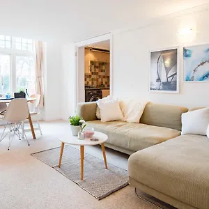 Victorian Duplex In Burlington Mansions United Kingdom